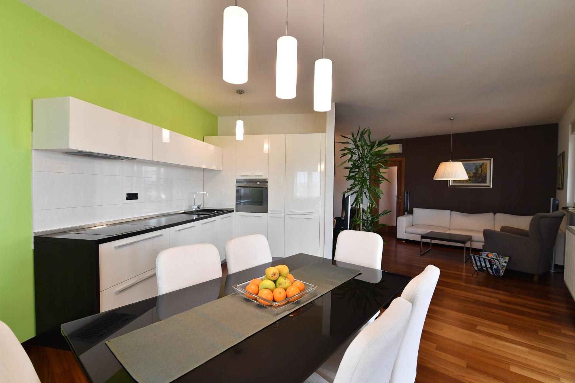 City Penthouse Vita Pula Exterior photo